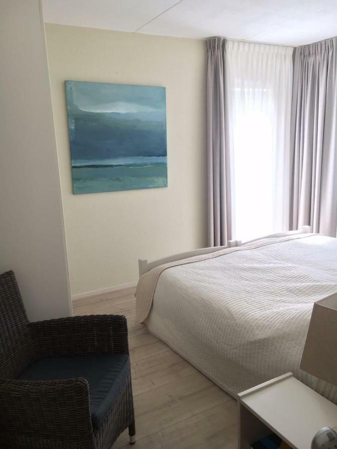 Lonestar Appartement Бур Хамстед Екстериор снимка