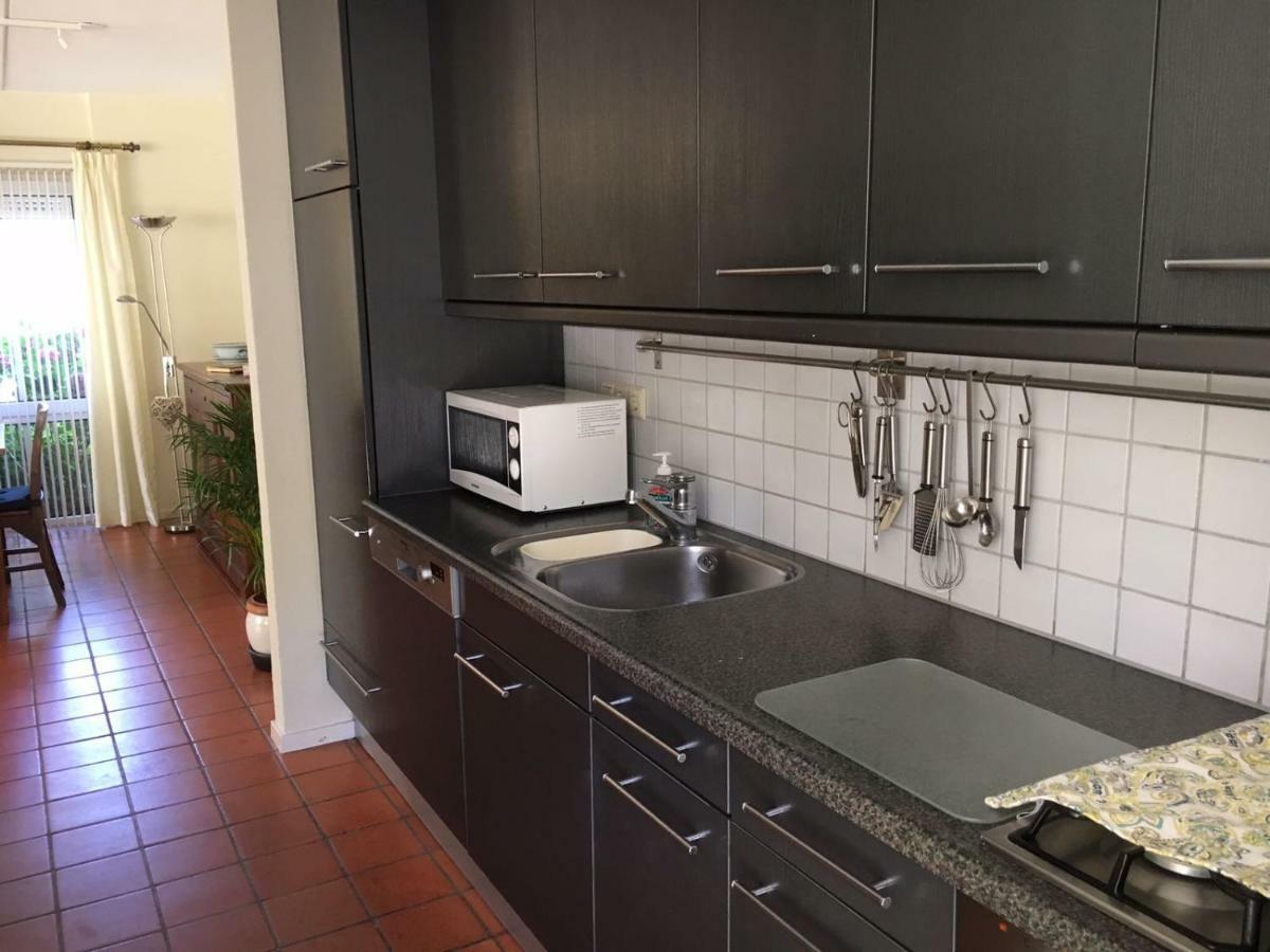 Lonestar Appartement Бур Хамстед Екстериор снимка